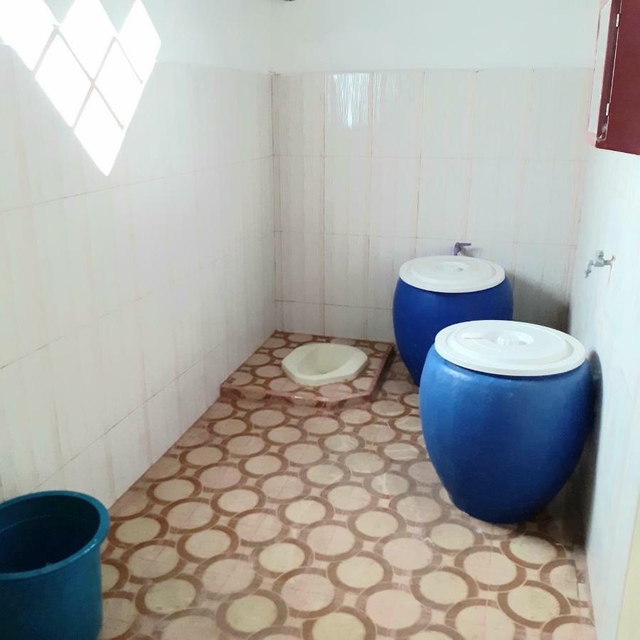 Almira Homestay Near Airport Jambi Ngoại thất bức ảnh